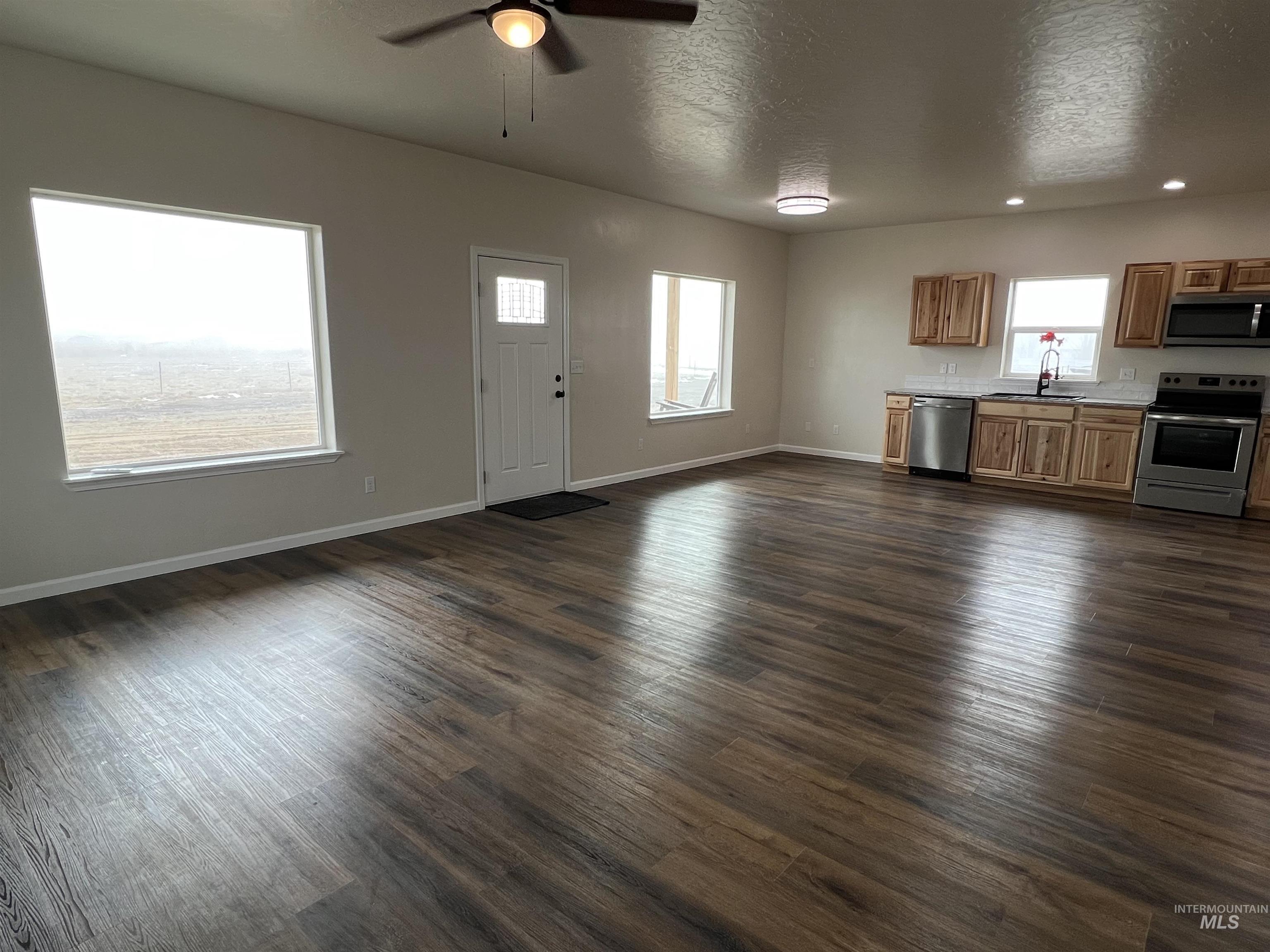 405 N Fairfield Property Photo 10