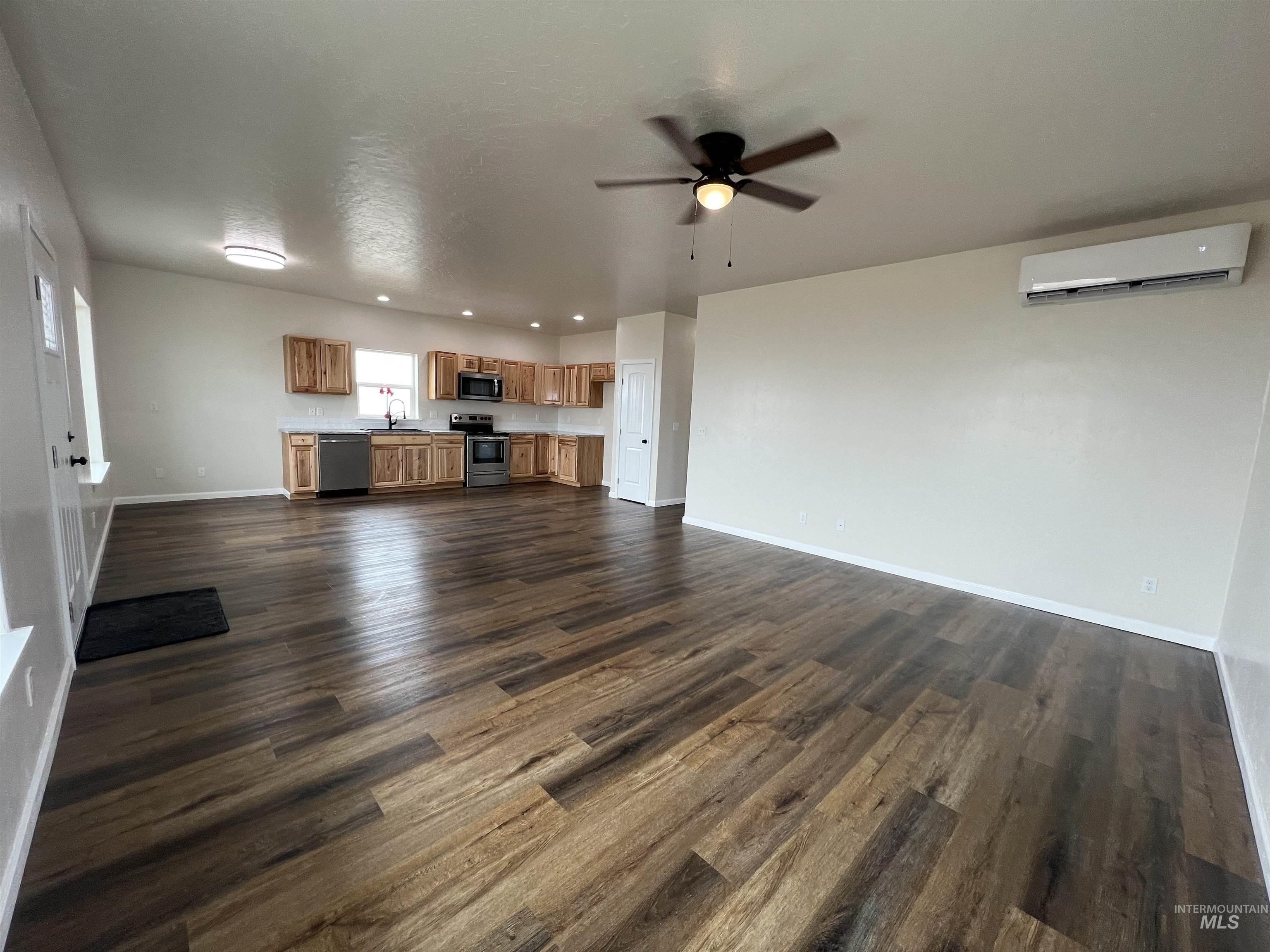 405 N Fairfield Property Photo 13