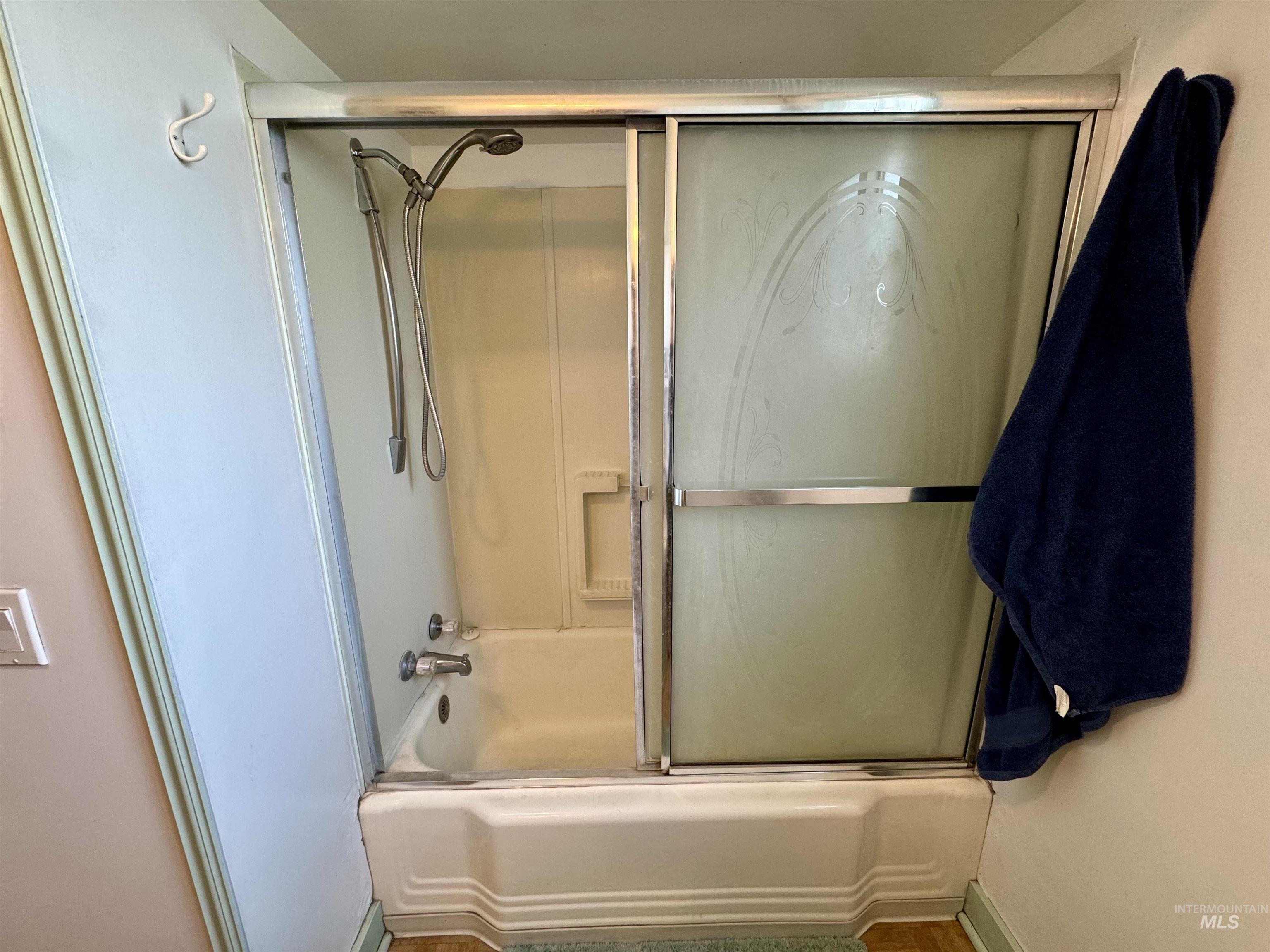 709 Oak St Property Photo 15