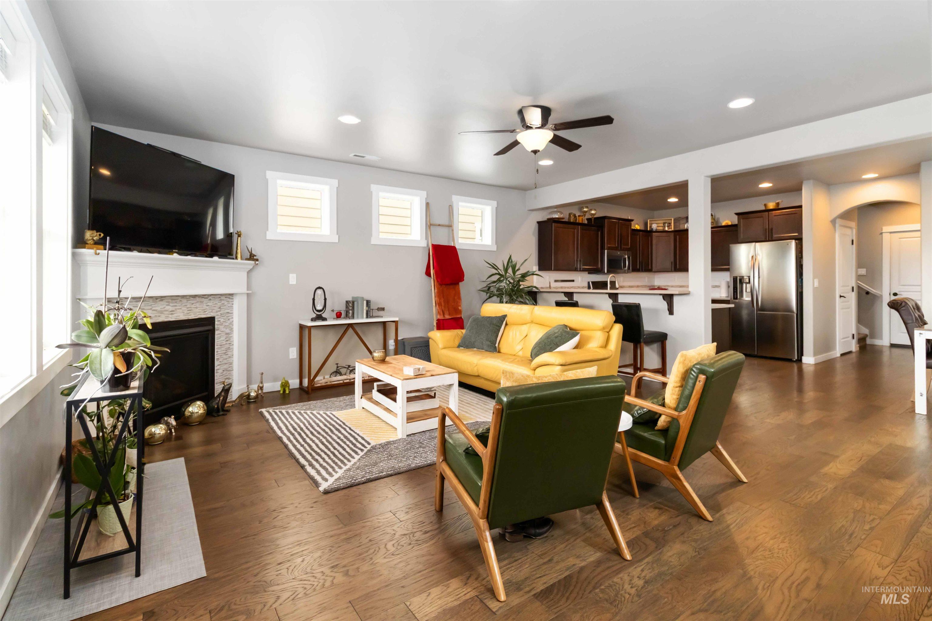 Sunny Ridge Real Estate Listings Main Image