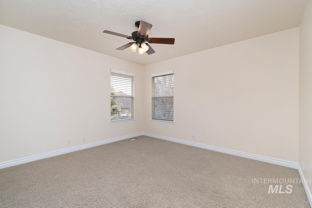 6048 N Harbor Town Place Property Photo 18