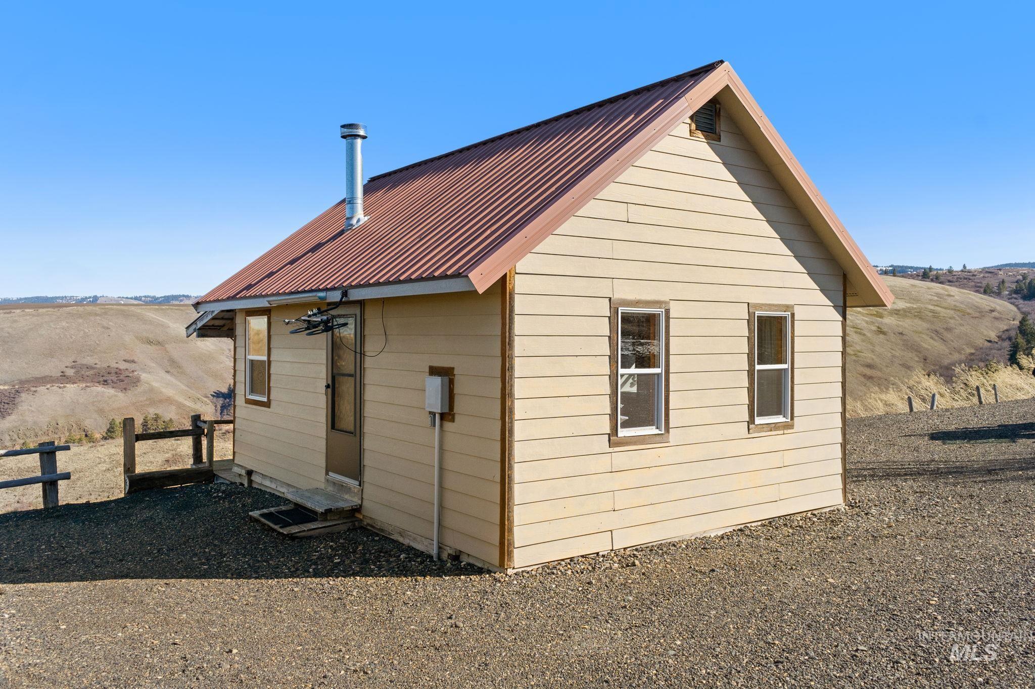 37607 Webb Ridge Road Property Photo 12