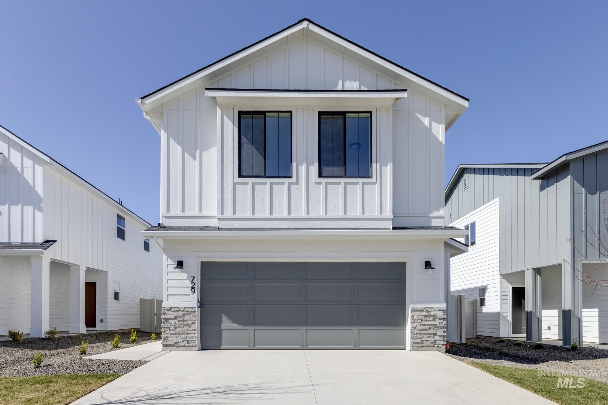 Dutton Place Real Estate Listings Main Image