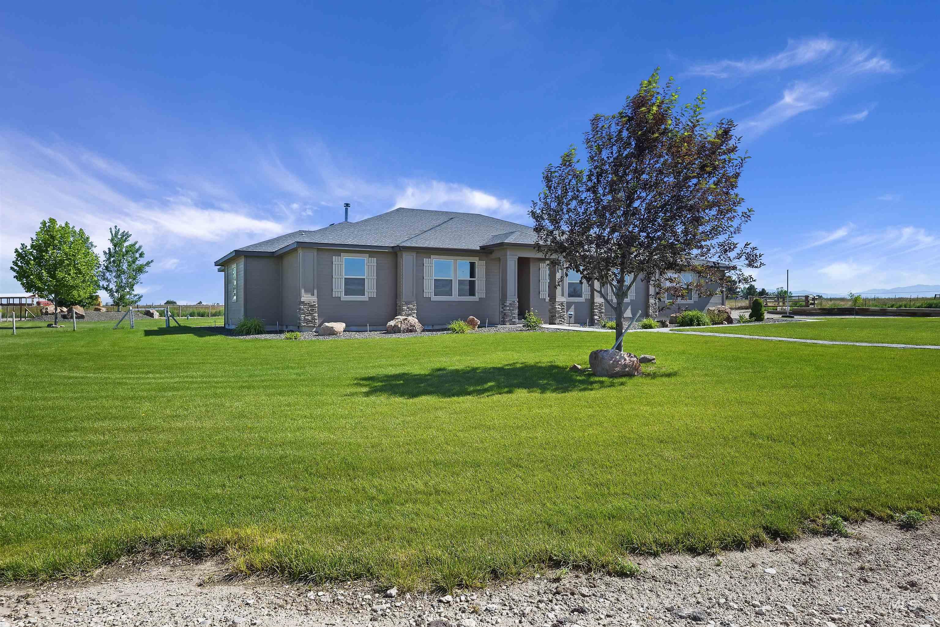 3014 E Hubbard Road Property Photo 4
