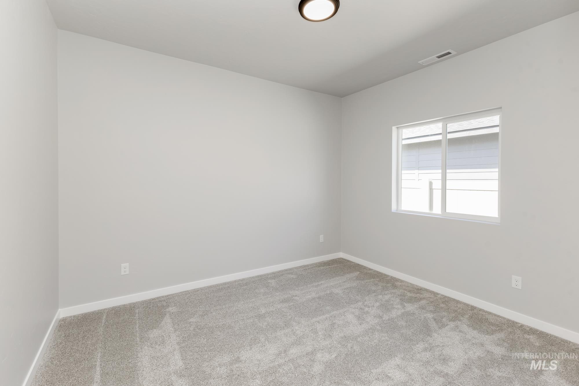 6779 W Plateau Creek Dr Property Photo 8