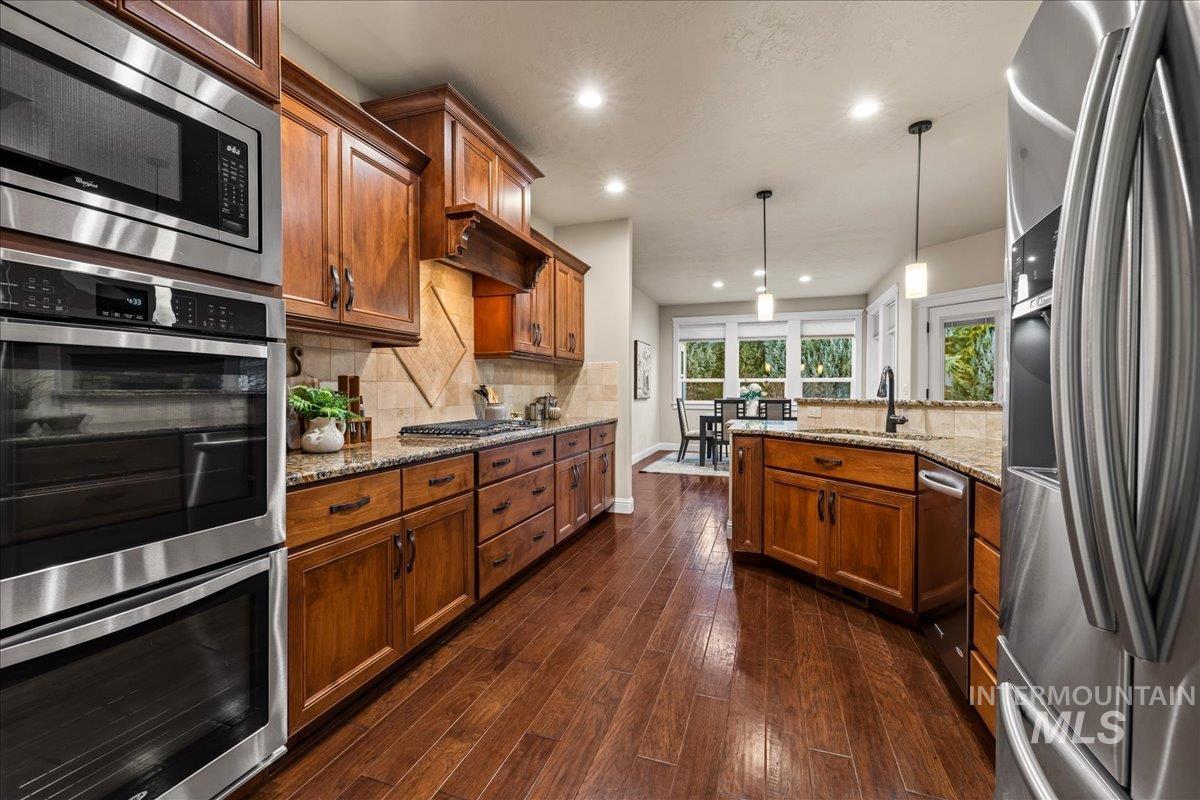 4255 N Rogue River Way Property Photo 17