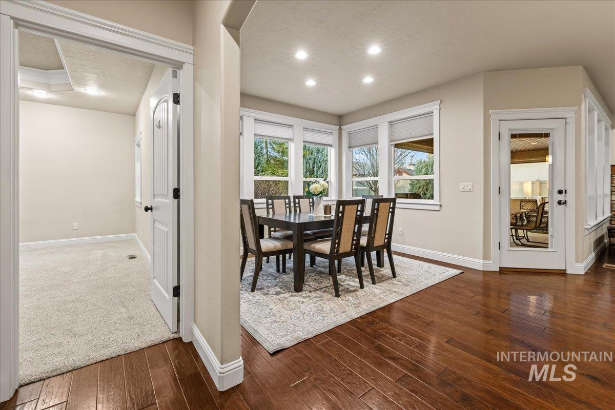4255 N Rogue River Way Property Photo 22