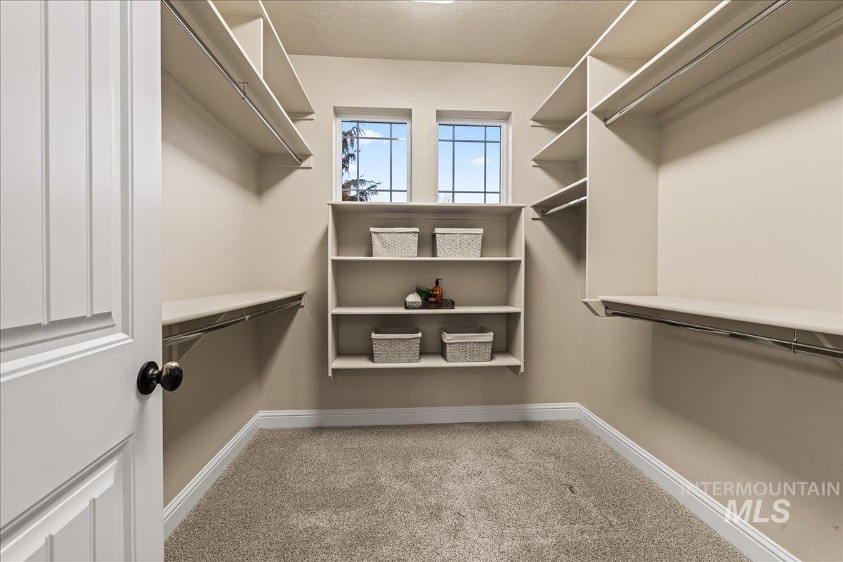 4255 N Rogue River Way Property Photo 30