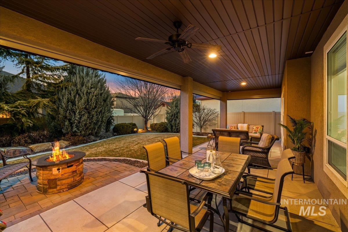 4255 N Rogue River Way Property Photo 40