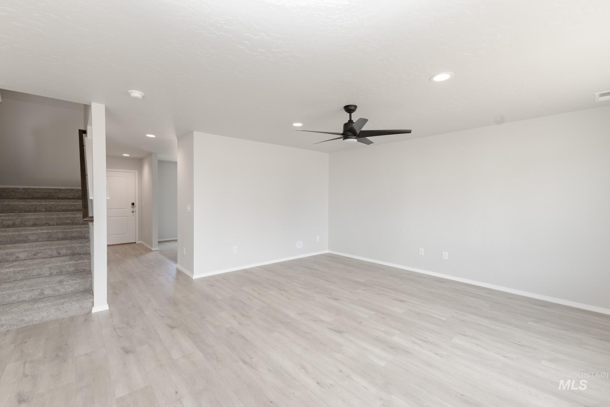 311 Chalcedony Ave Property Photo 10