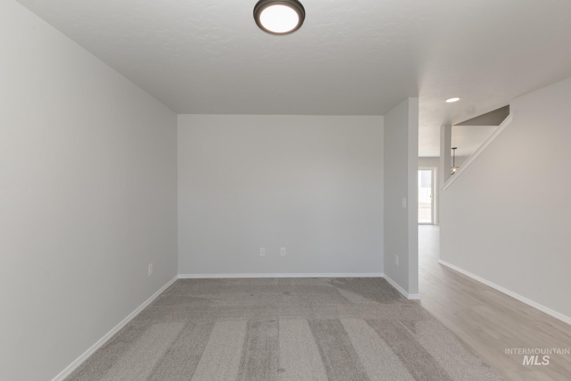 311 Chalcedony Ave Property Photo 11