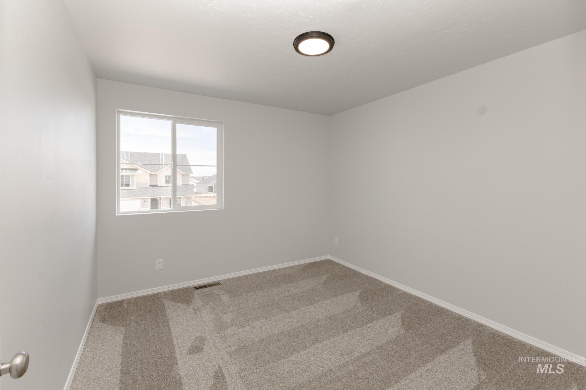 311 Chalcedony Ave Property Photo 17