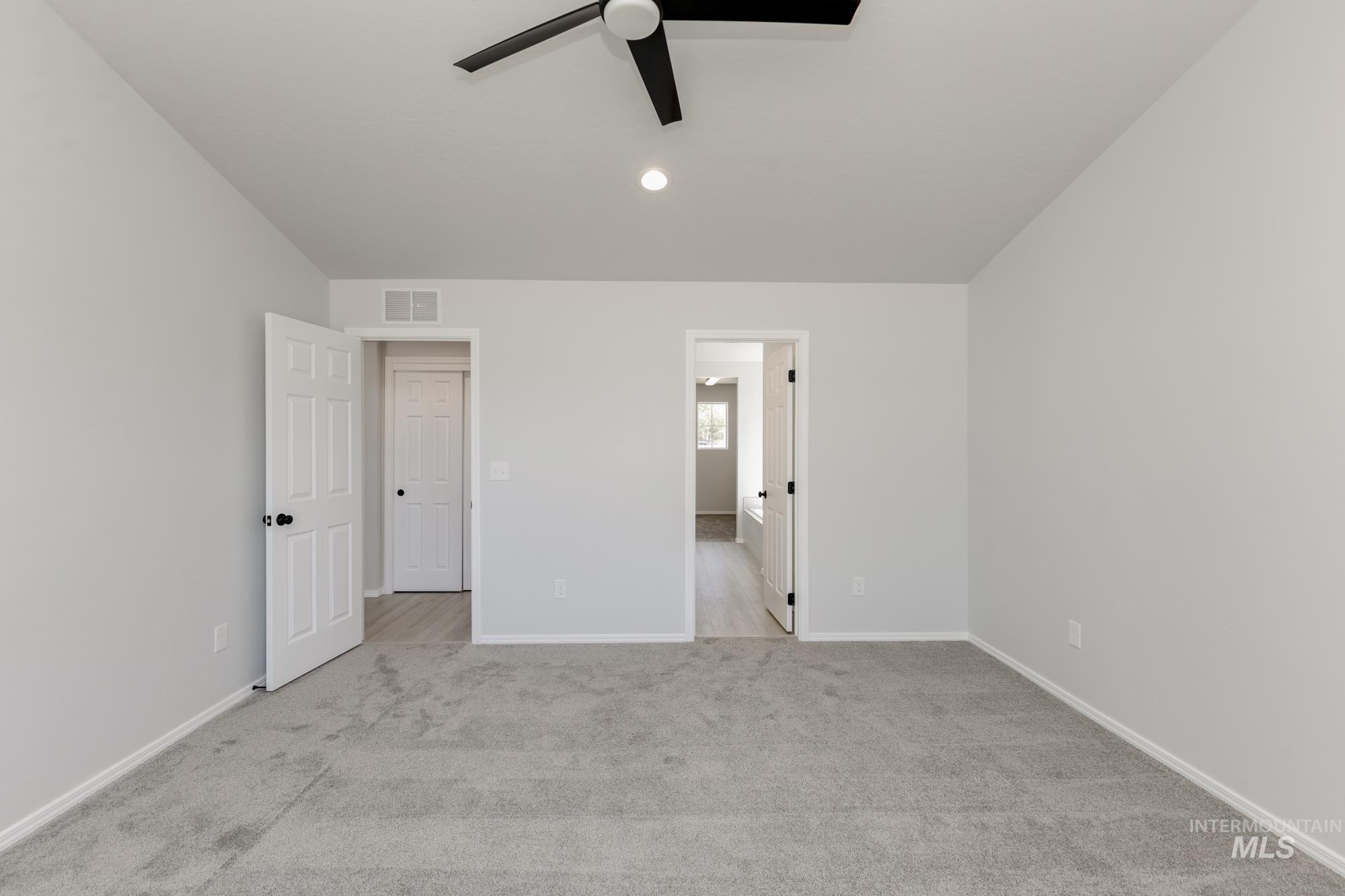 121 Goldstone Ave Property Photo 22