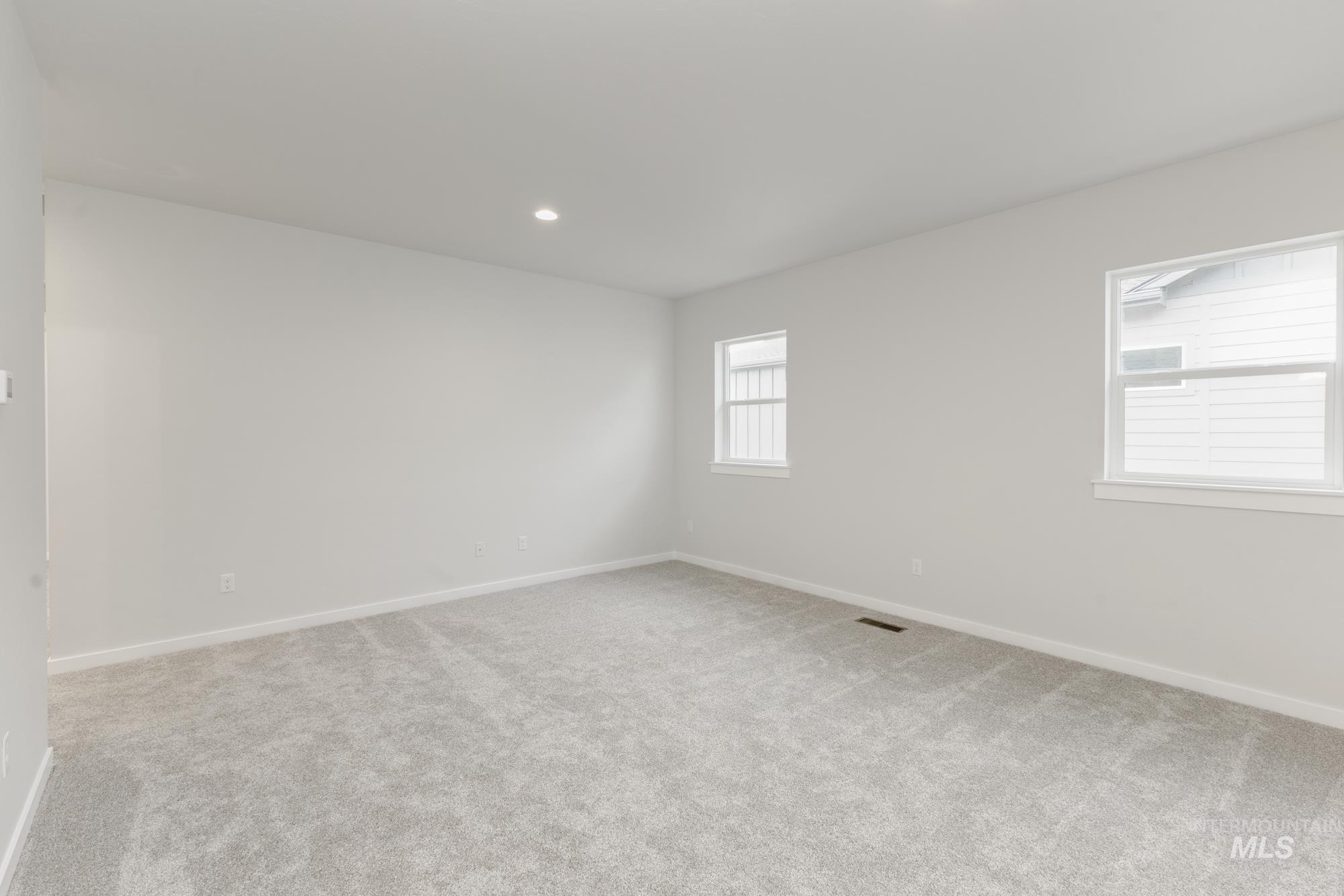 6805 W Riverwood St Property Photo 13