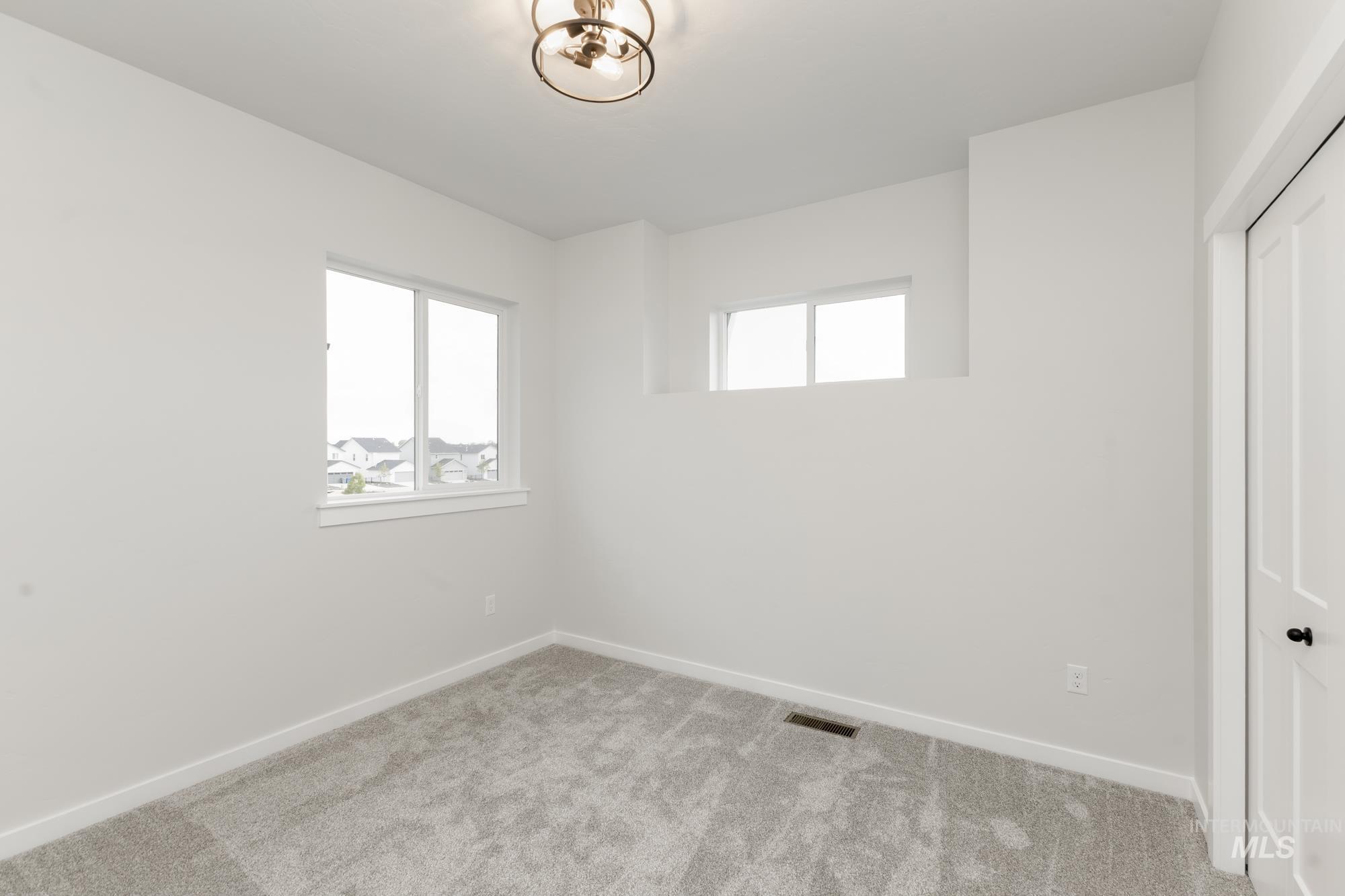 6805 W Riverwood St Property Photo 15
