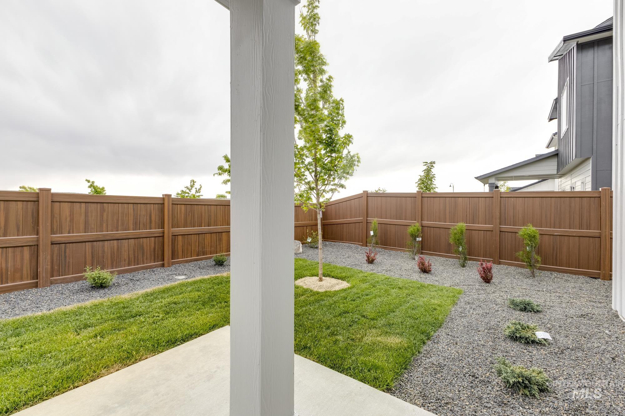 6805 W Riverwood St Property Photo 27