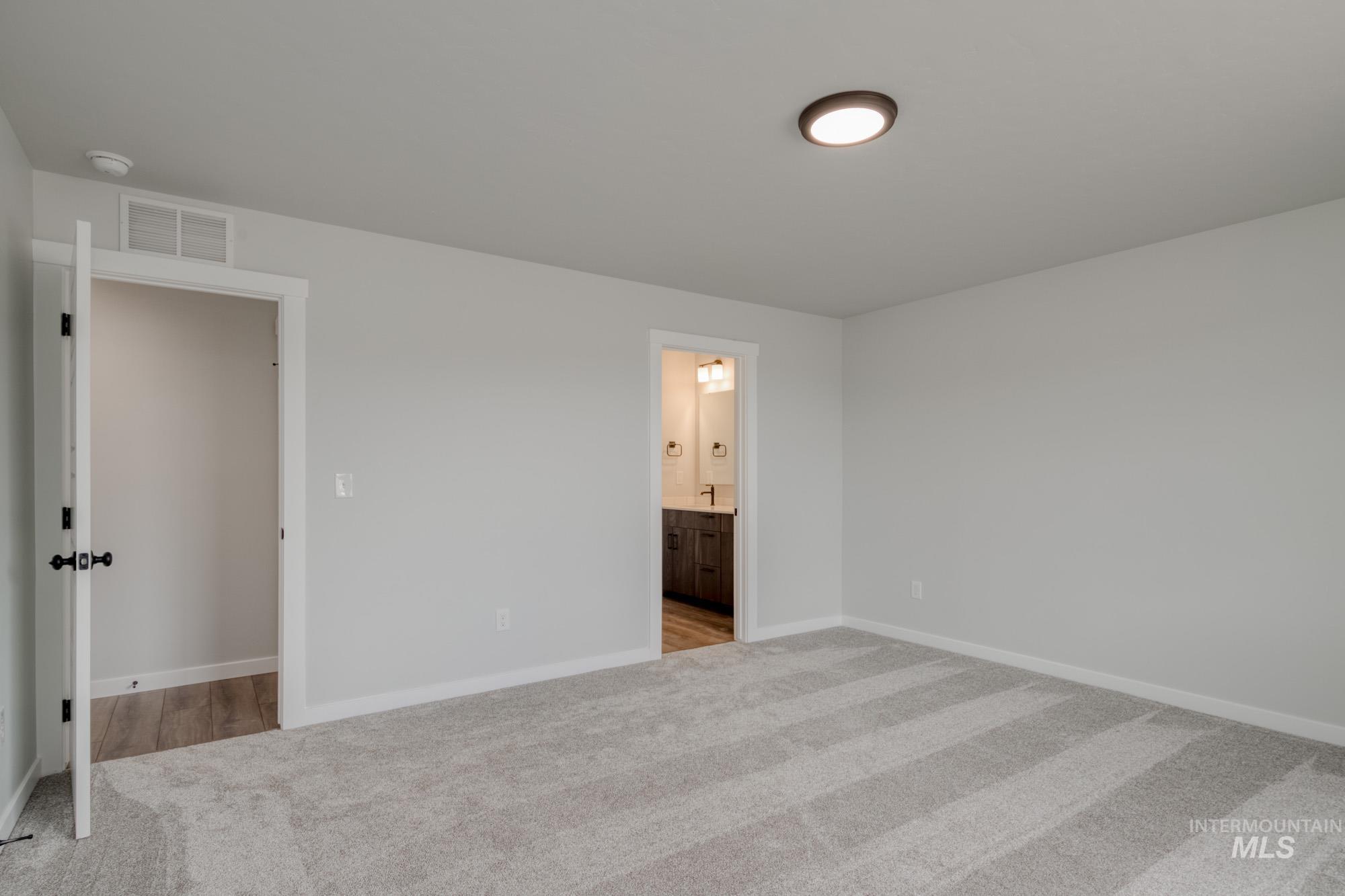 5456 S Memory Pl Property Photo 17