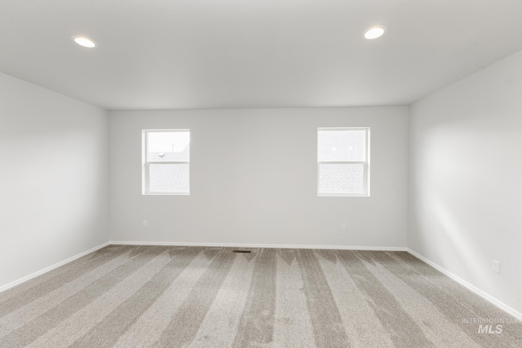 247 N Coltsfoot Ave Property Photo 13