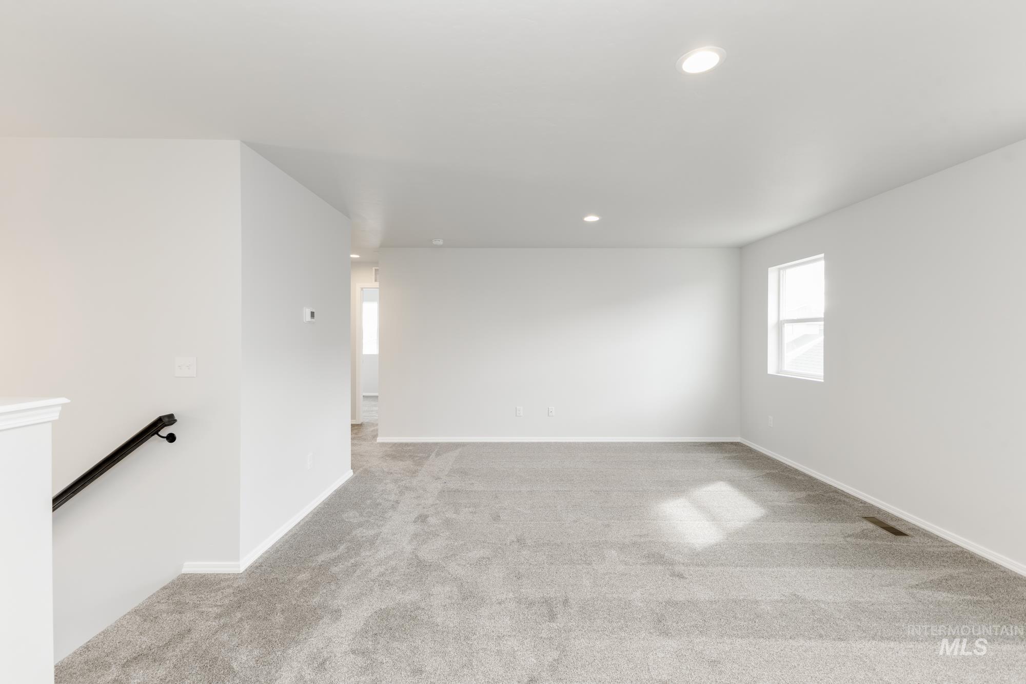 247 N Coltsfoot Ave Property Photo 14