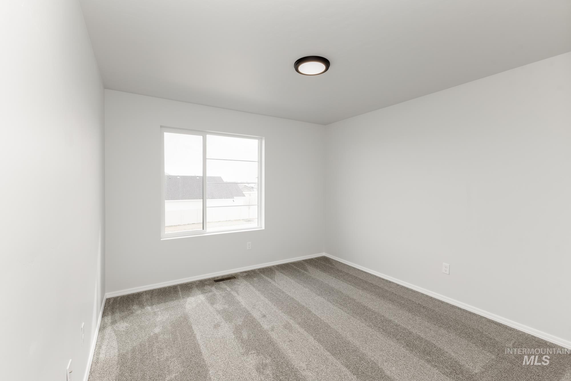 247 N Coltsfoot Ave Property Photo 16
