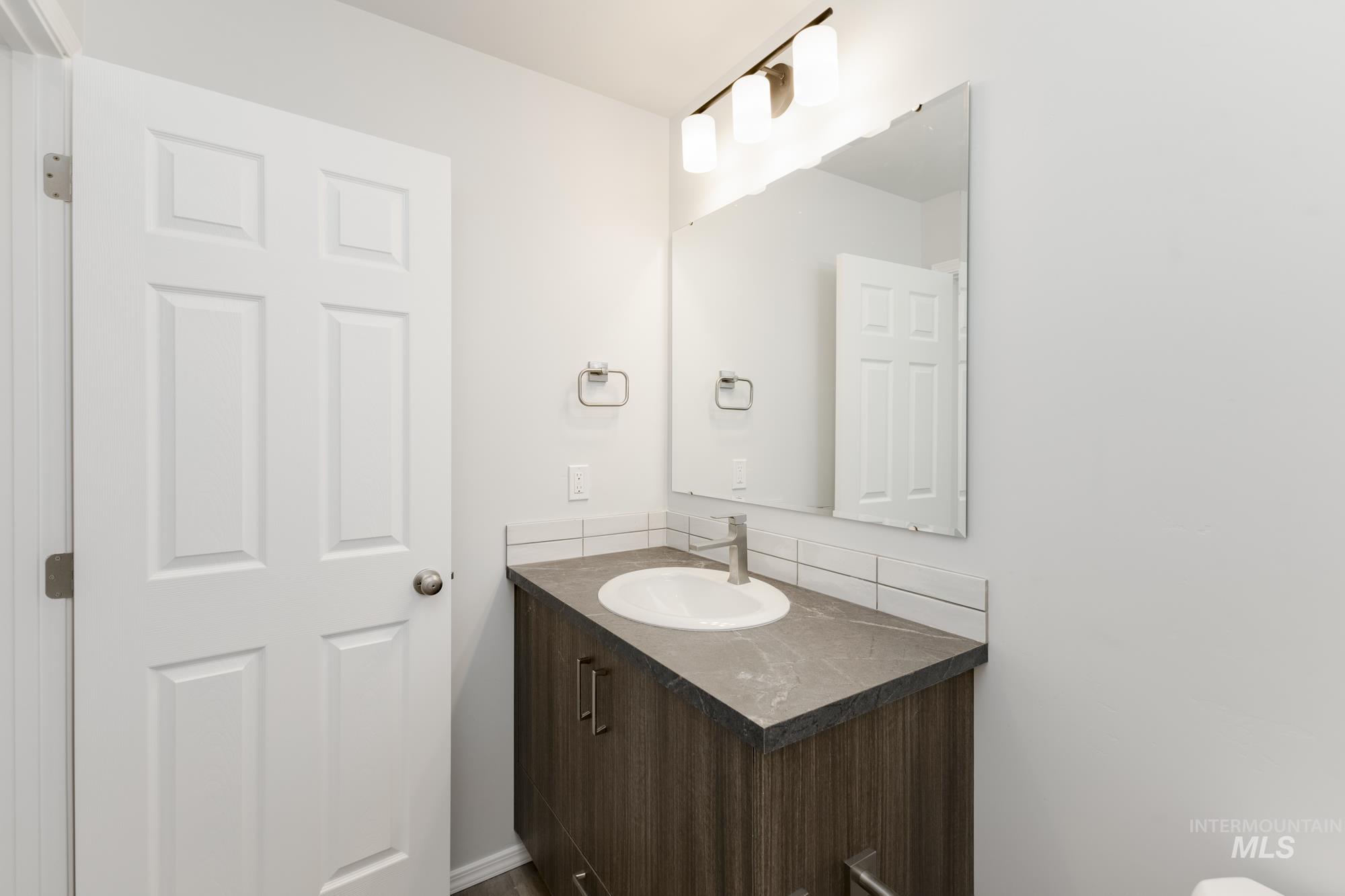 247 N Coltsfoot Ave Property Photo 20