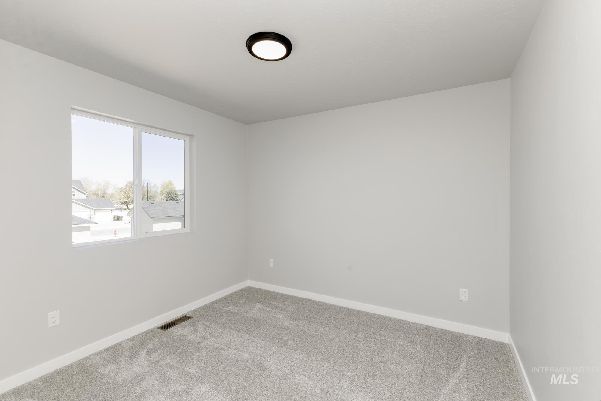 2502 W Minerva St Property Photo 15