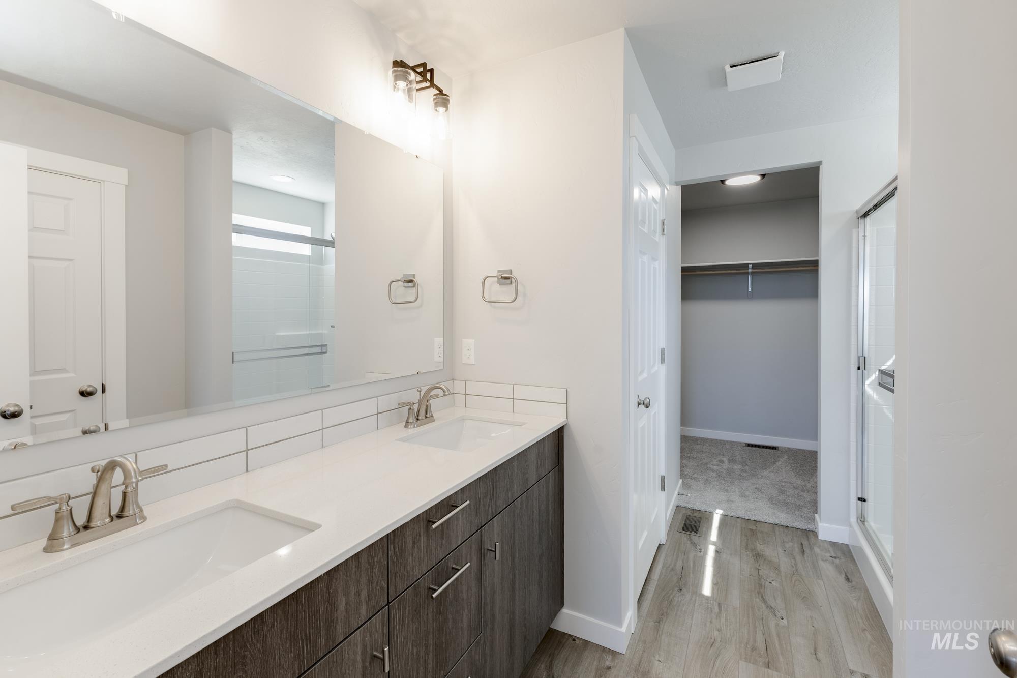 2502 W Minerva St Property Photo 21