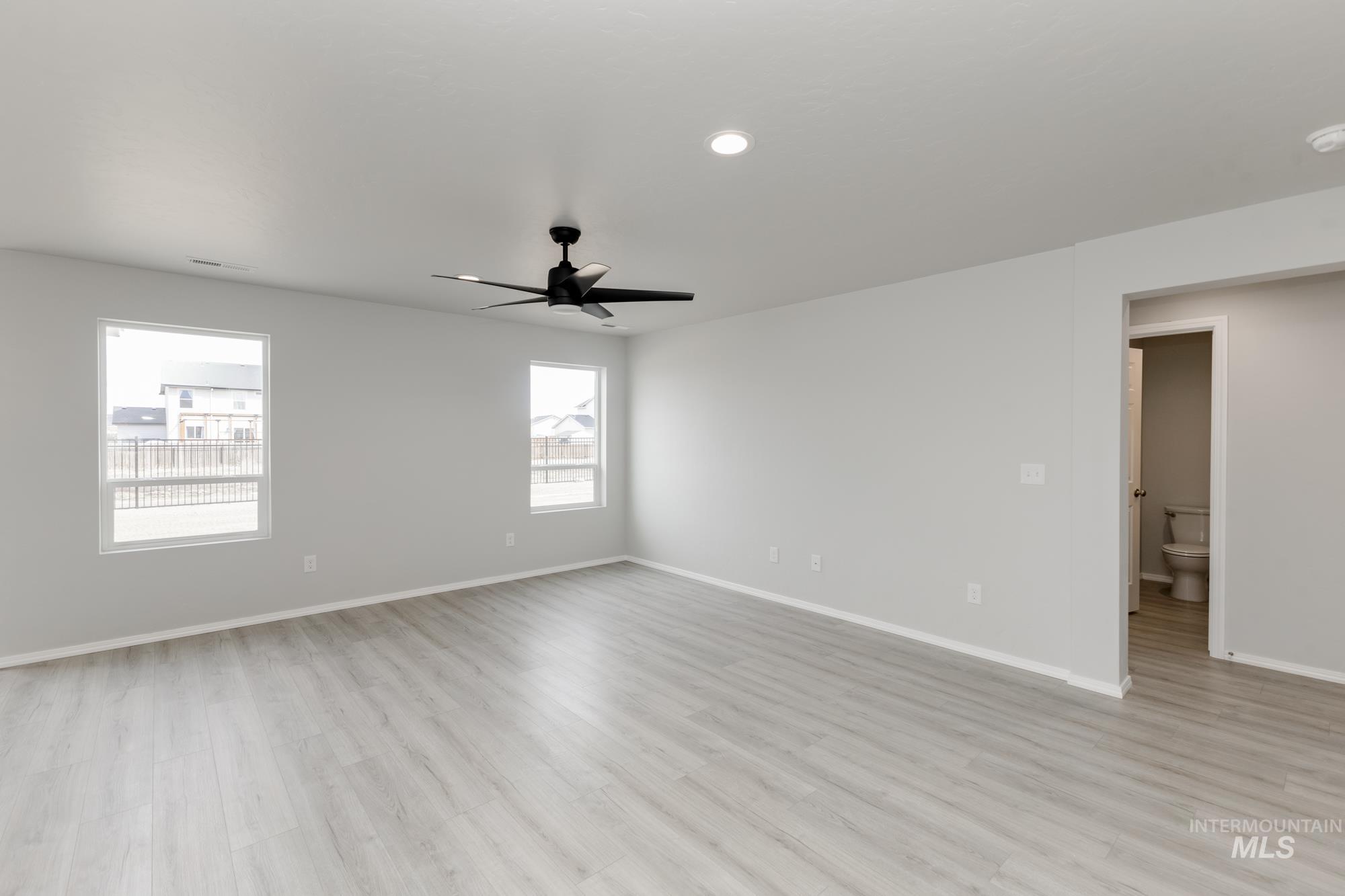 16818 Dunning Way Property Photo 7