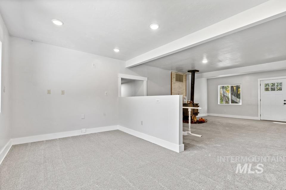 85 W Washington Ave Property Photo 31