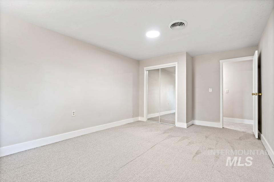 85 W Washington Ave Property Photo 34