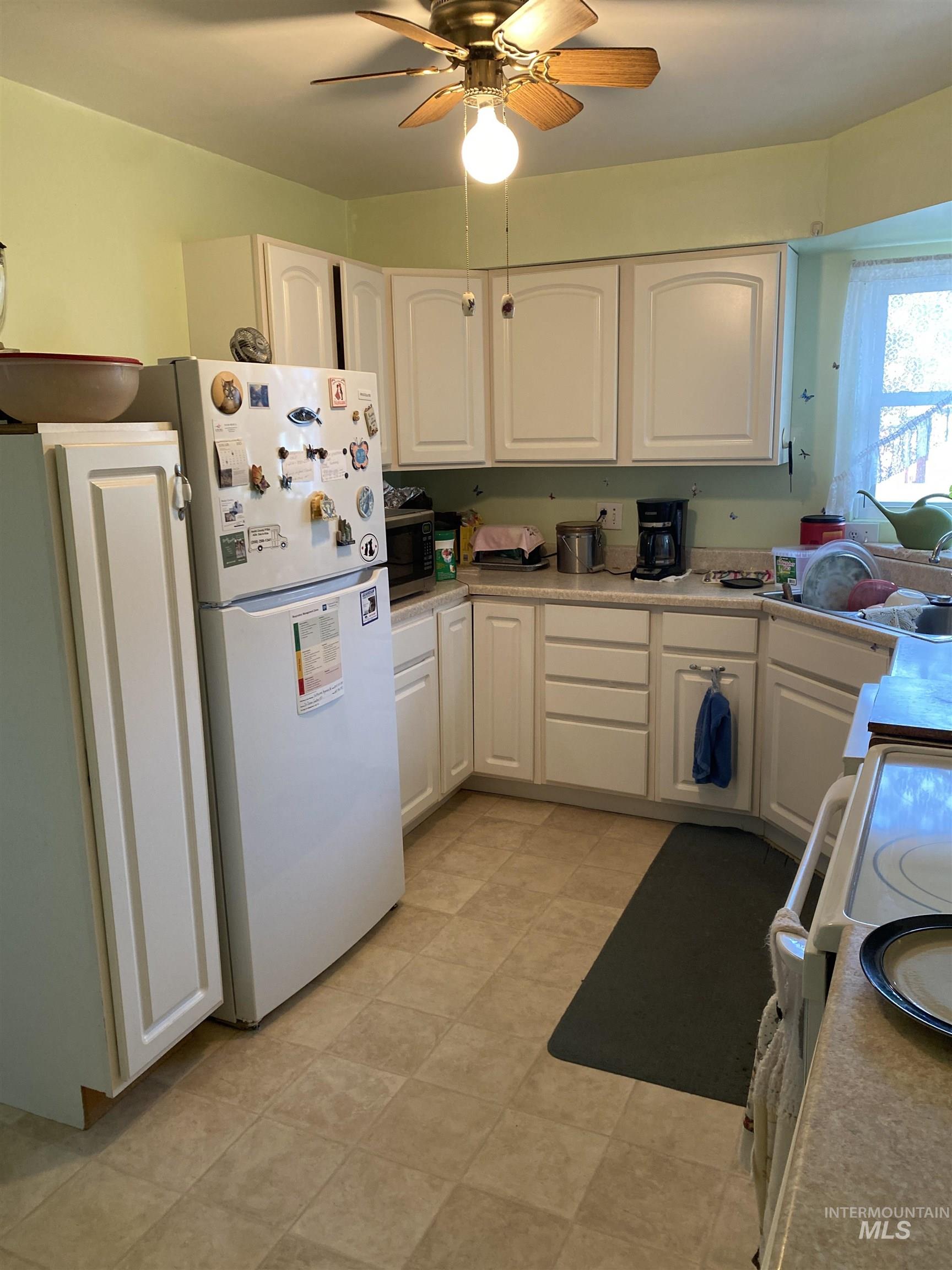 1114 University St Property Photo 13