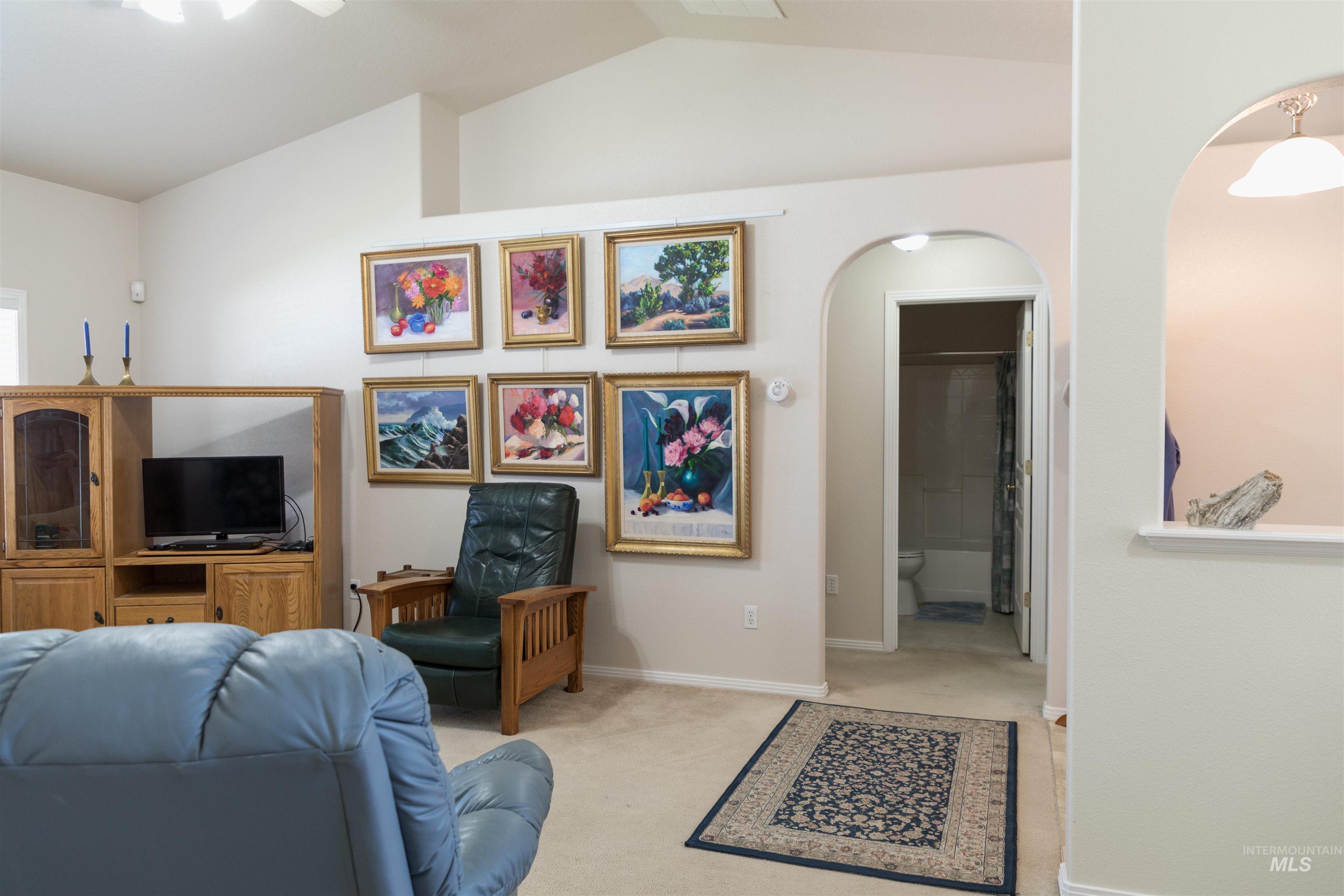 1003 Partridge St Property Photo 6