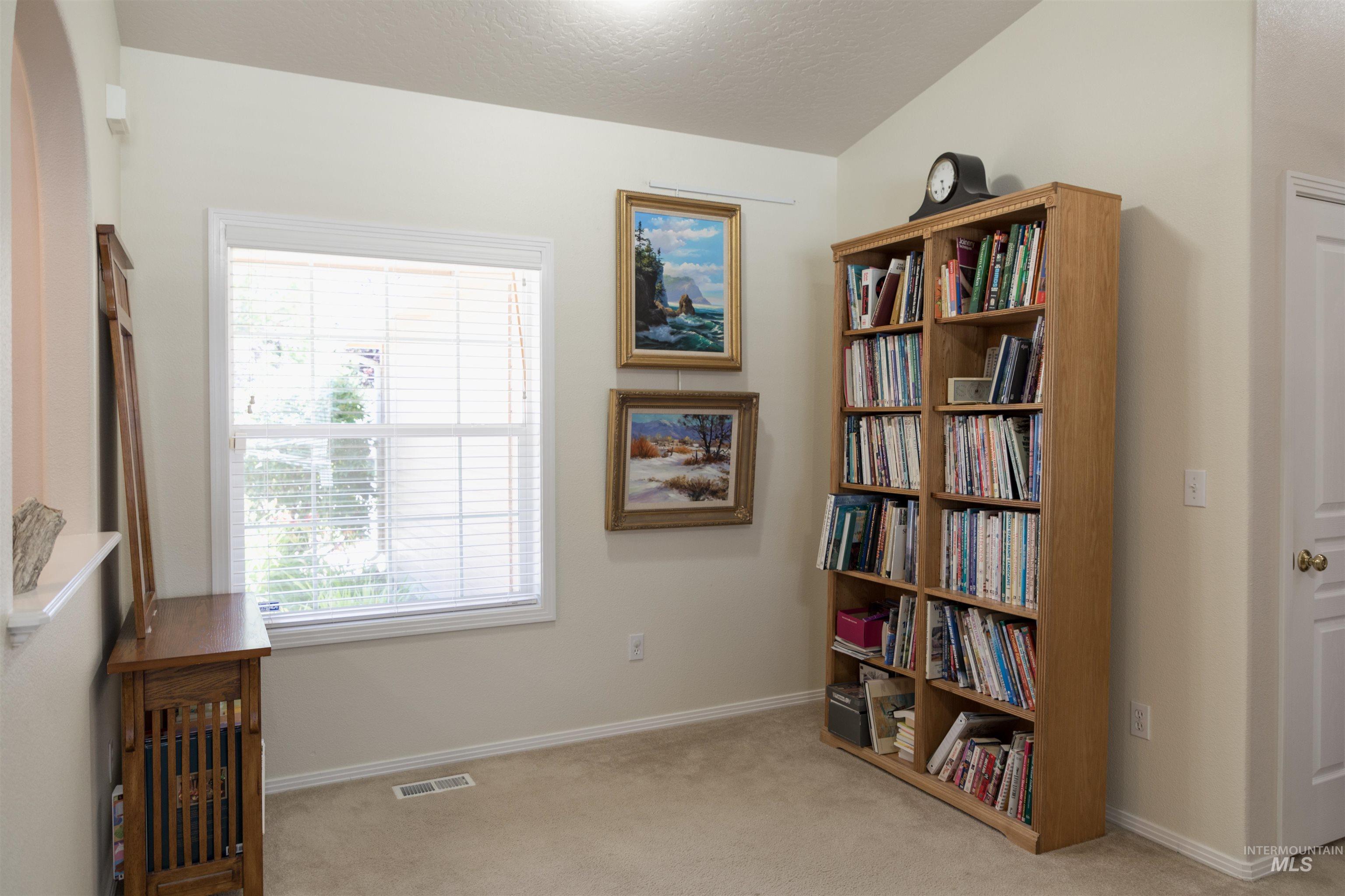 1003 Partridge St Property Photo 9