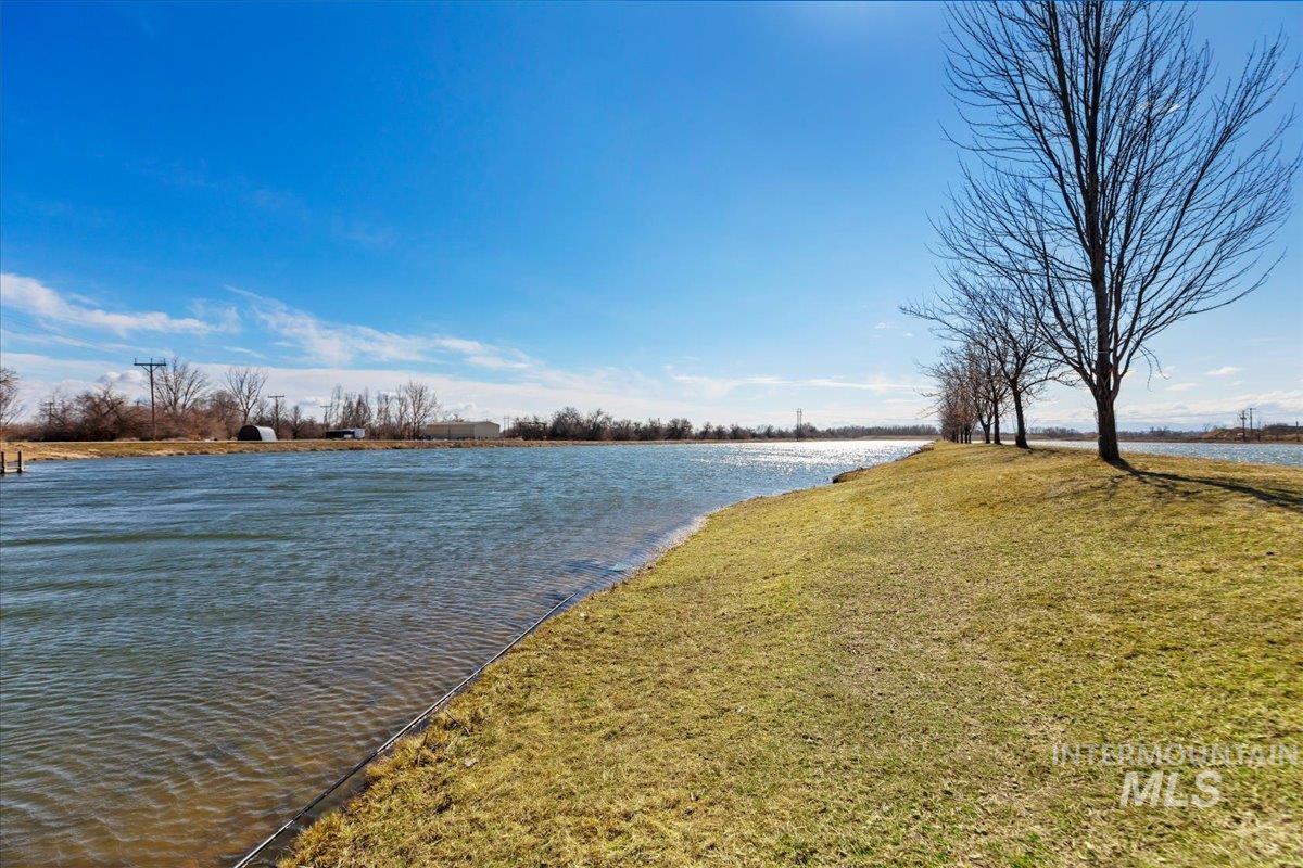 21600 Look Ln Property Photo 7