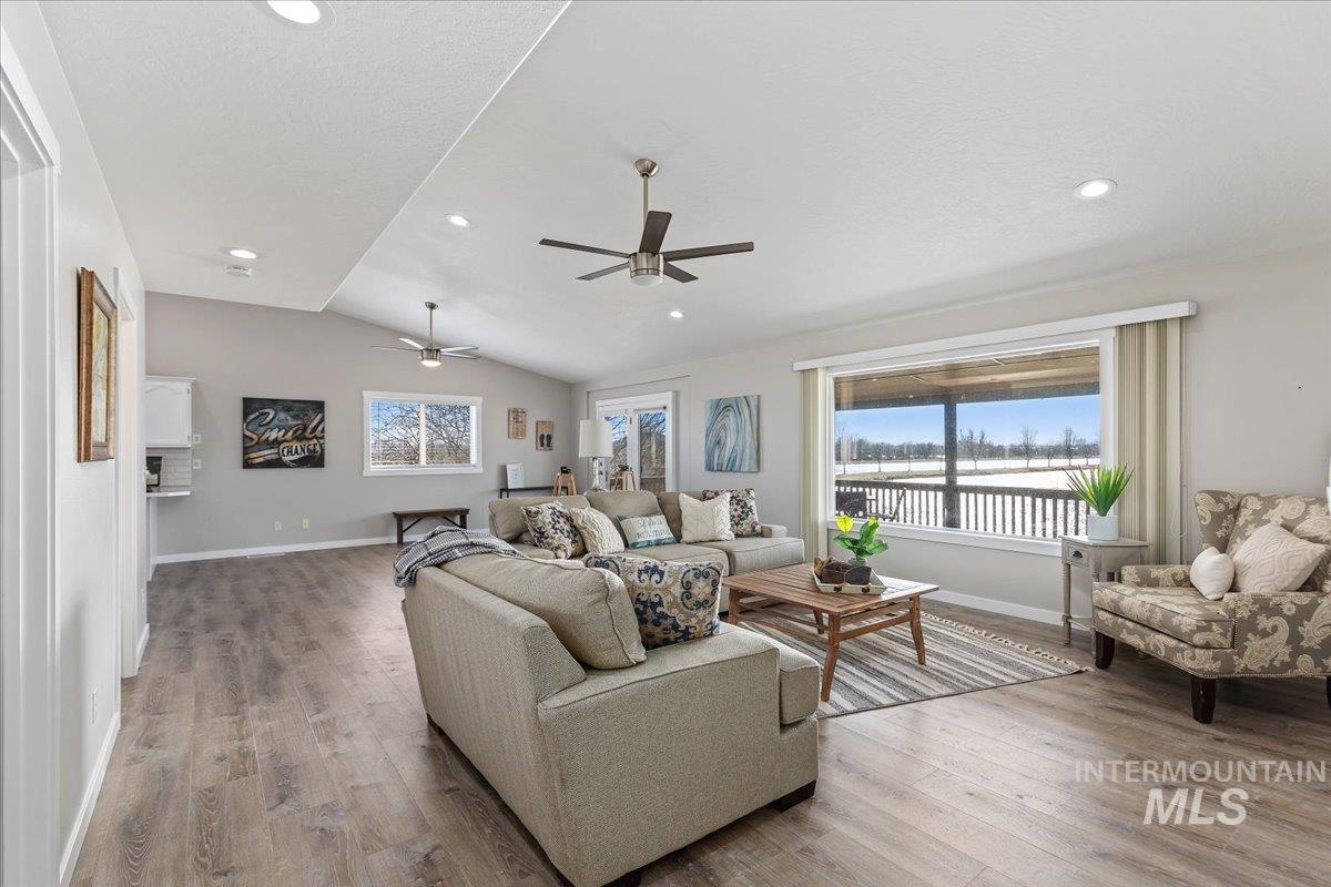 21600 Look Ln Property Photo 19