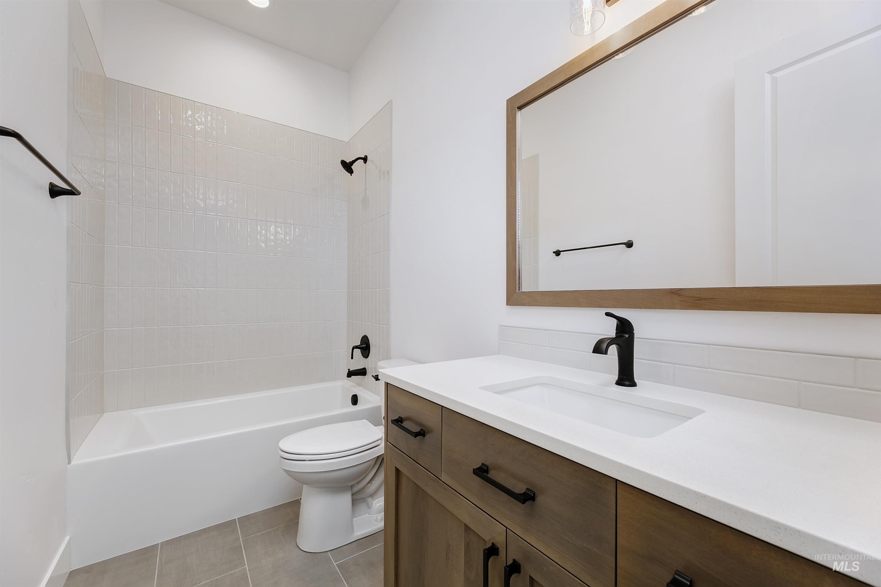 12529 S Lenora Pl Property Photo 20