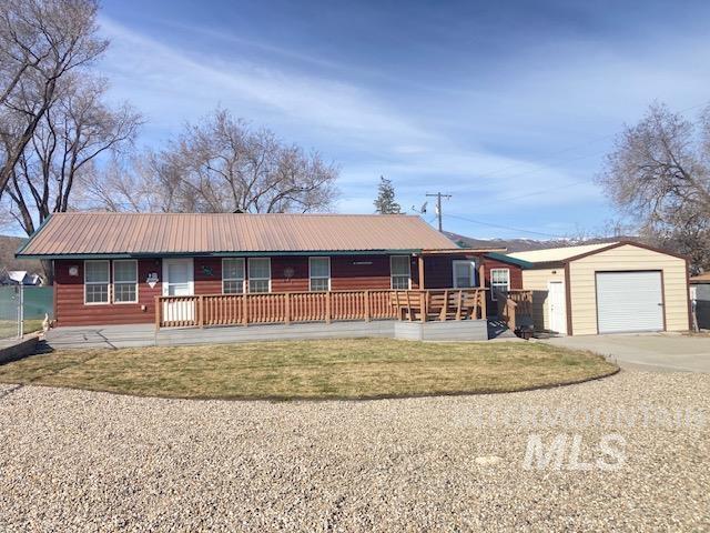 325 E Madison St Property Photo 1