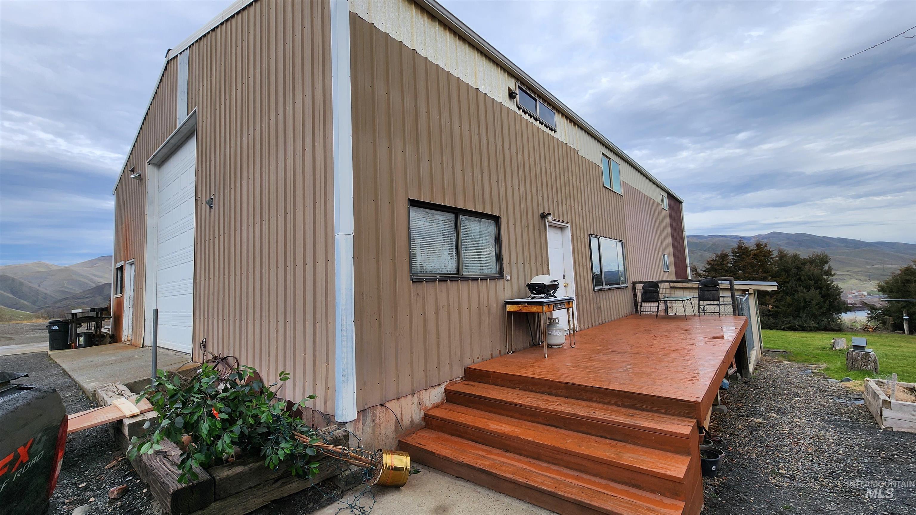802 Evans Rd Property Photo