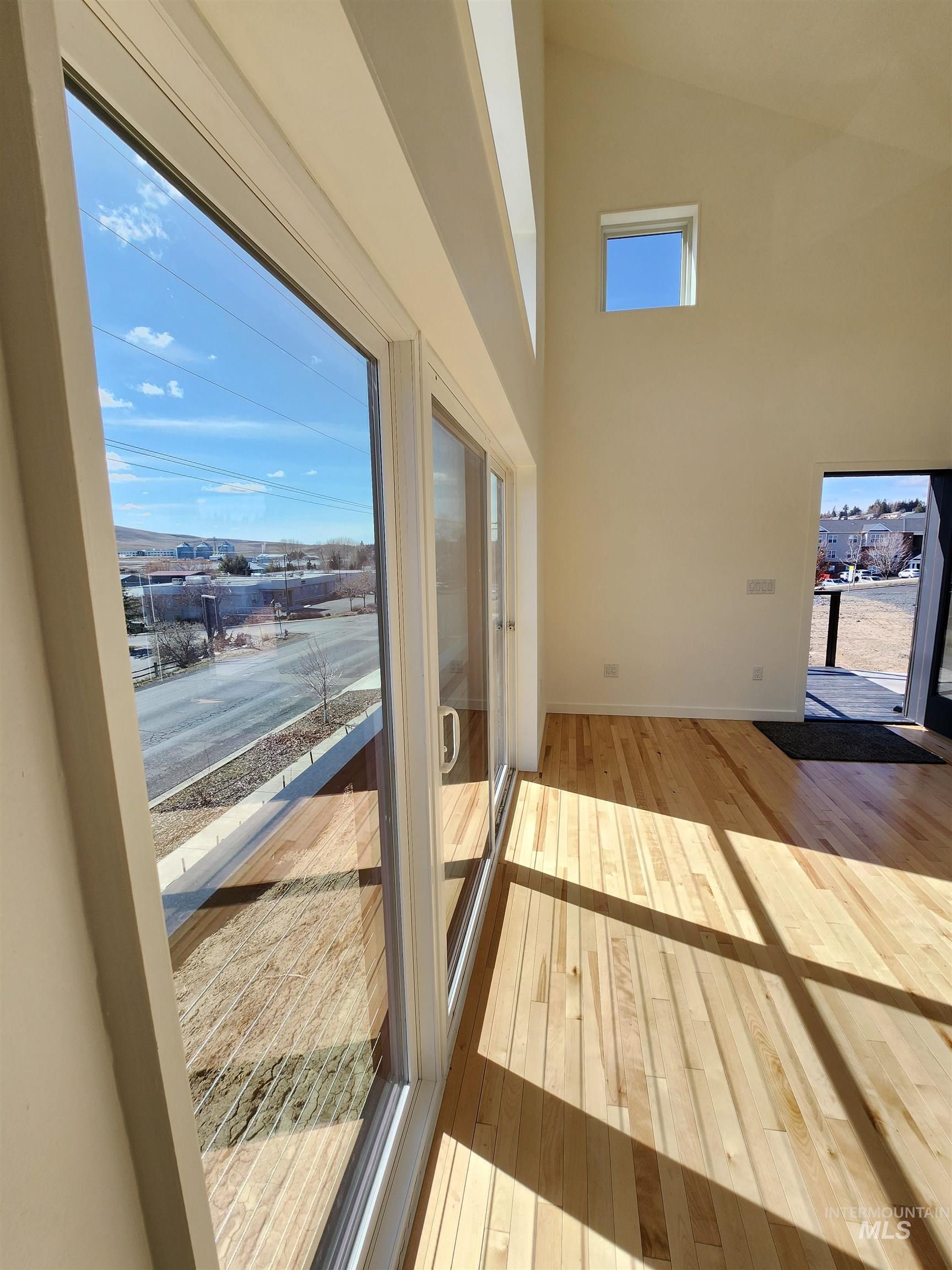 430 E Palouse River Dr. Property Photo 8