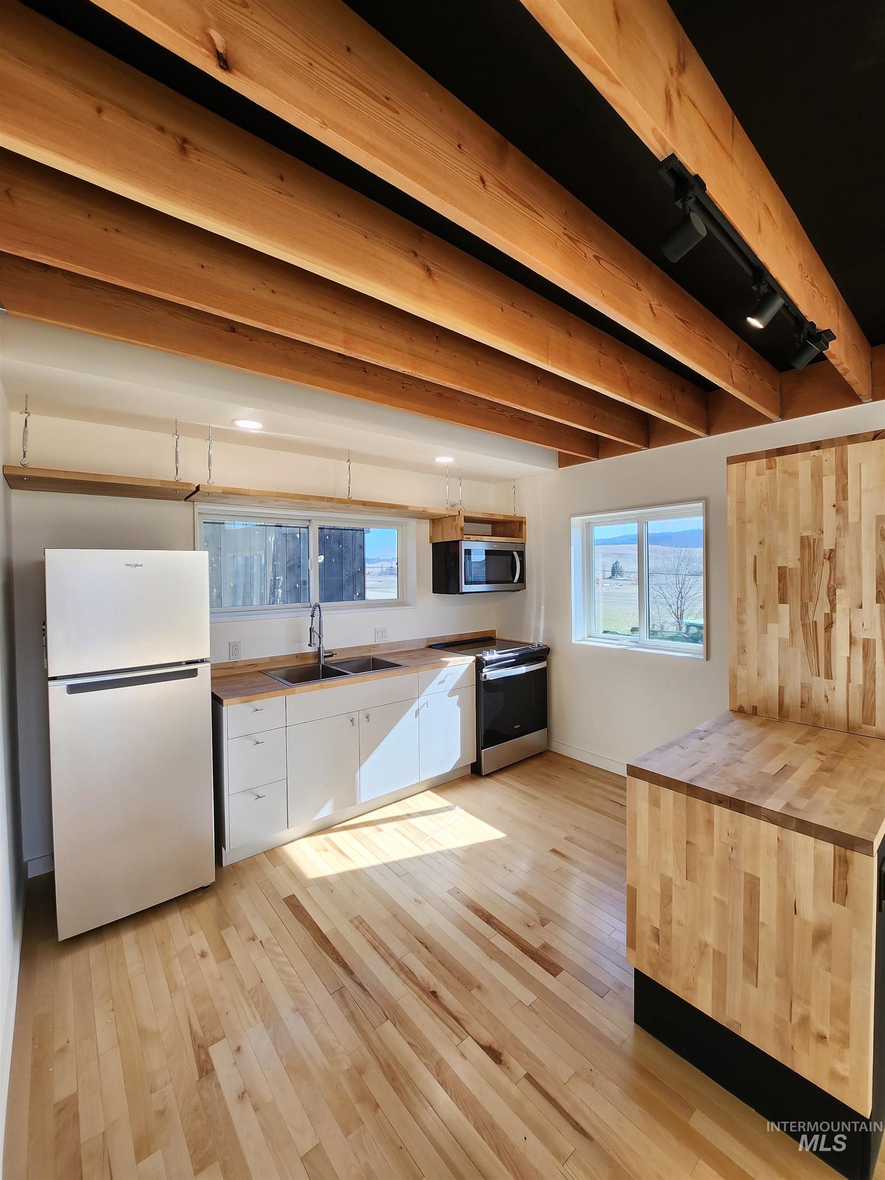 430 E Palouse River Dr. Property Photo 11
