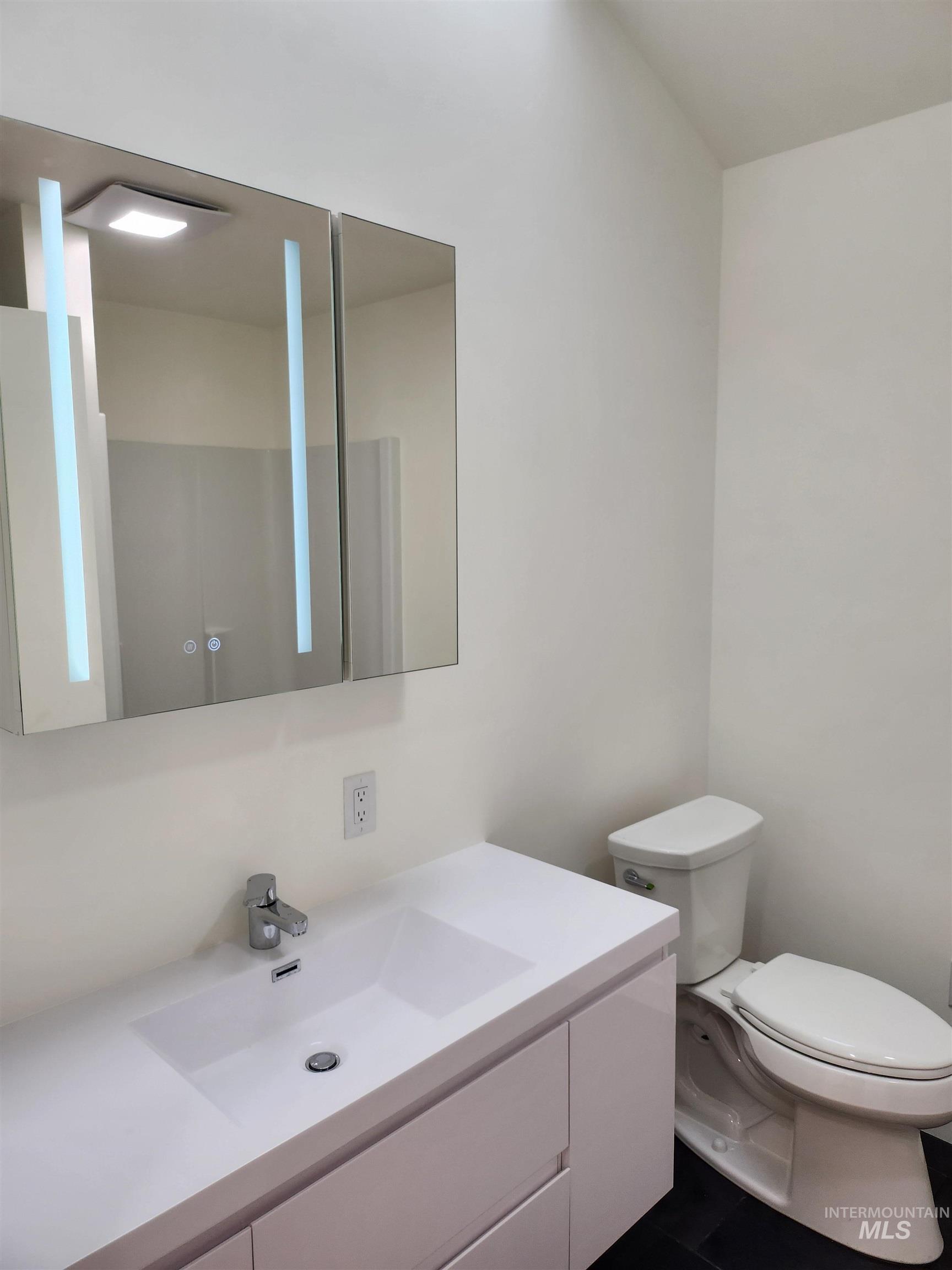 430 E Palouse River Dr. Property Photo 19