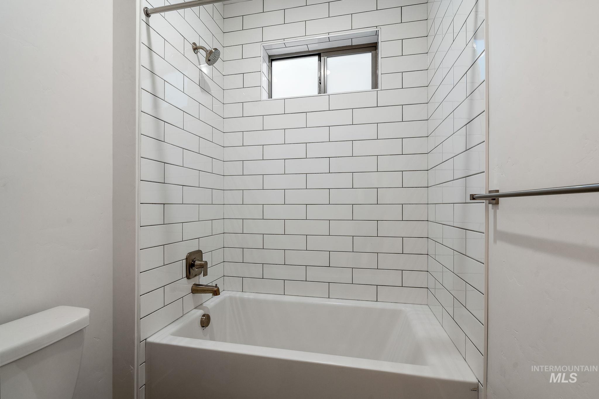 1792 N Black Elm Ln Property Photo 28