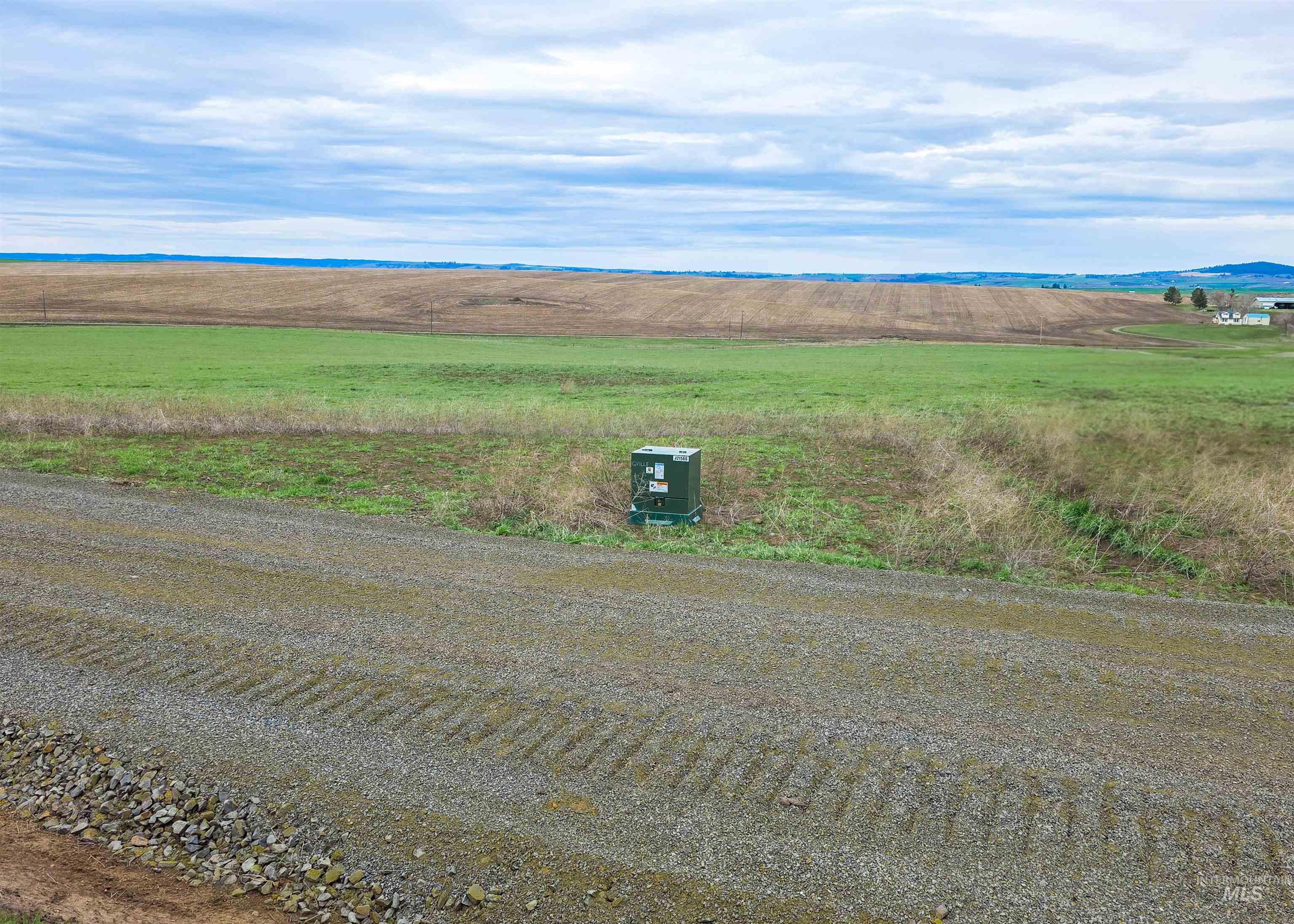 134 Creek View Lane Property Photo 6