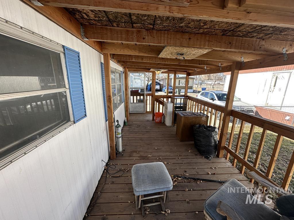 760 W Alameda Road Property Photo 3