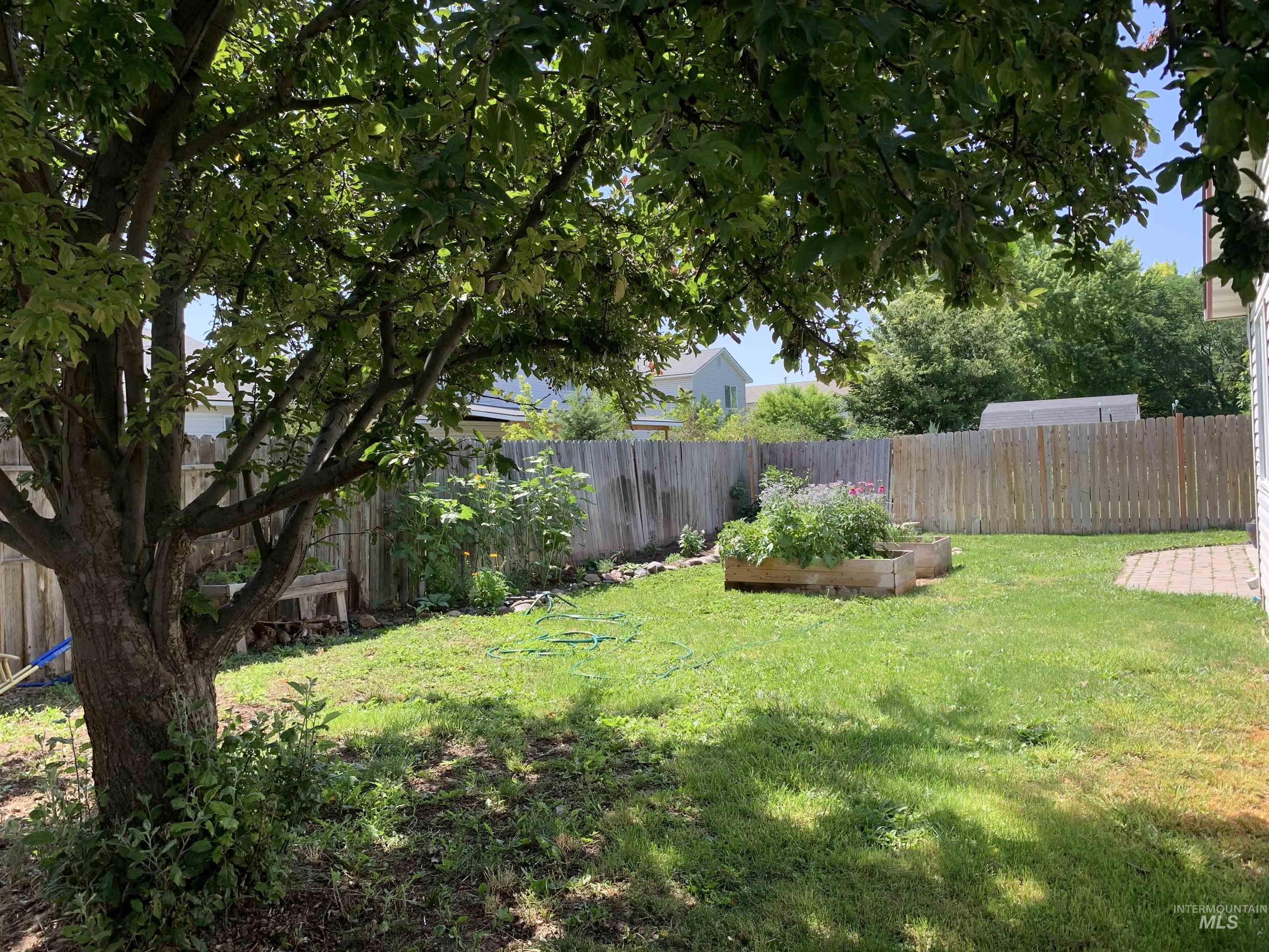 3208 Ivy Ct. Property Photo 5