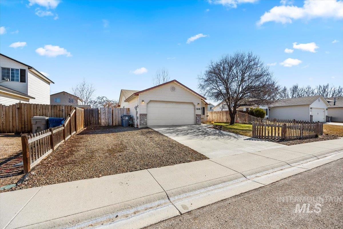 3208 Ivy Ct. Property Photo 8
