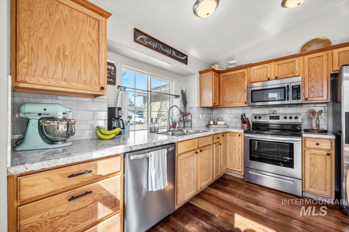 3208 Ivy Ct. Property Photo 11