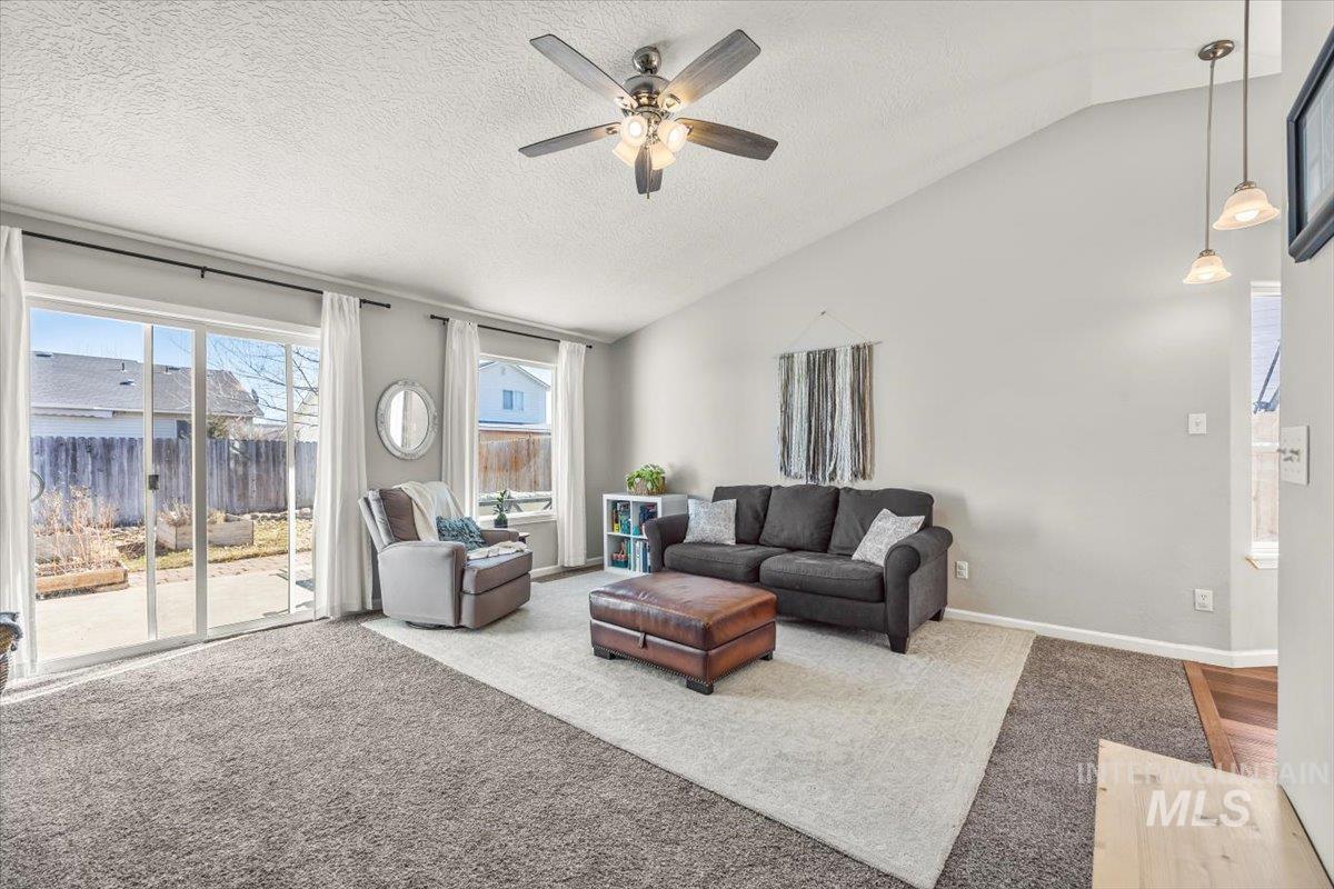 3208 Ivy Ct. Property Photo 15