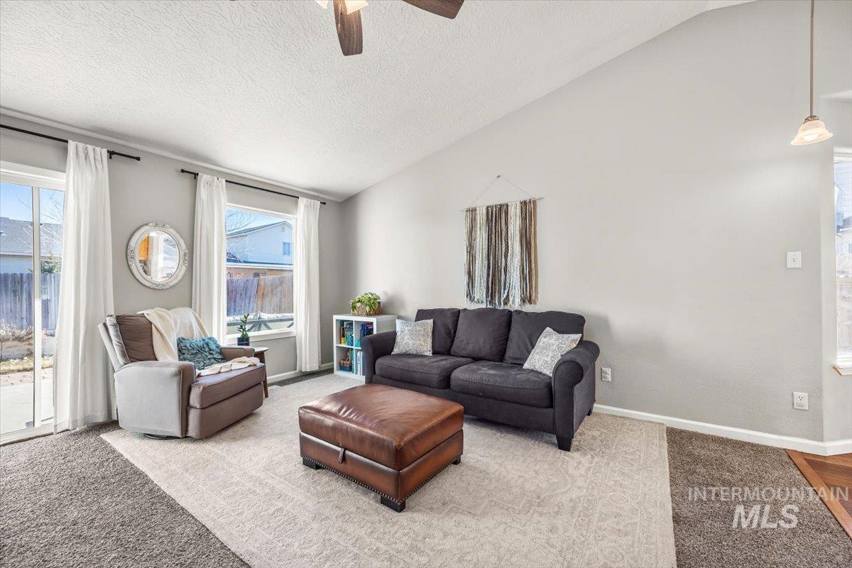 3208 Ivy Ct. Property Photo 17