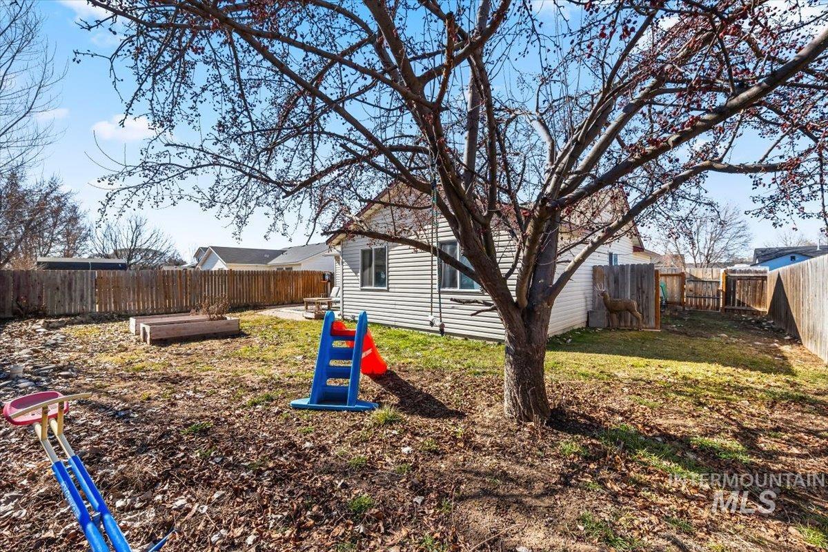 3208 Ivy Ct. Property Photo 33